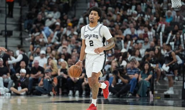 开云app下载-就在今天，老大不在，20岁哈珀爆发，创造80年NBA独一无二的纪录|开拓者|圣安东尼奥马刺队|波特兰开拓者队|德尼·阿夫迪亚|斯库特·亨德森_新浪体育_新浪新闻